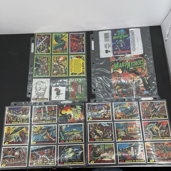 Rare 90s & 2012 Heritage TOPPS MARS ATTACKS! Binder Set Mint Cards & Wrappers - Picture 12 of 16
